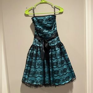 Jessica McClintock teal and black lace dress